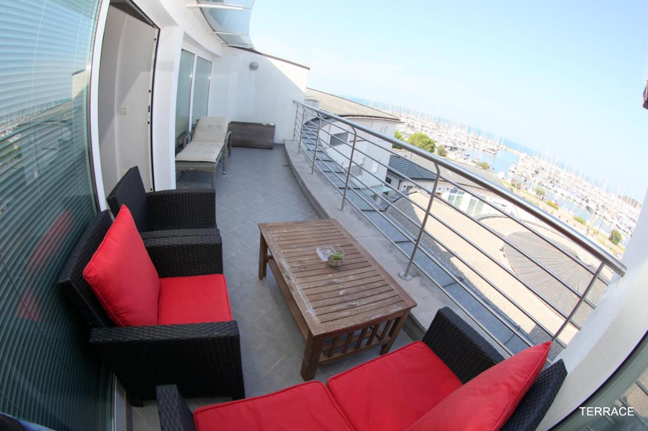 Luxury Marina View Apartment Izola Extérieur photo
